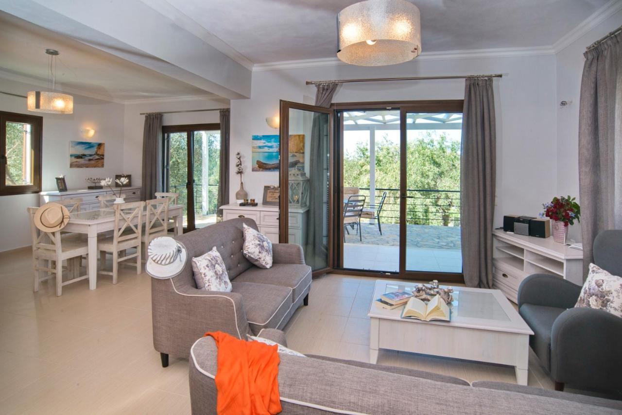 Villa Bougarini Haven Family Villa Rock Pool Oasis Ieromonachos Exterior foto