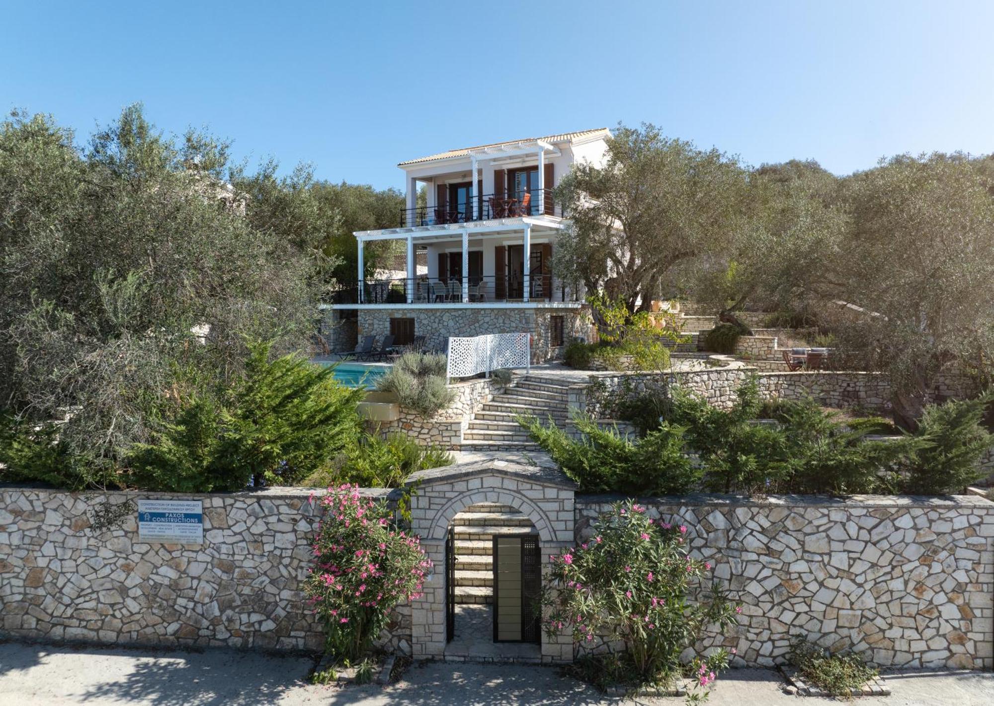 Villa Bougarini Haven Family Villa Rock Pool Oasis Ieromonachos Exterior foto